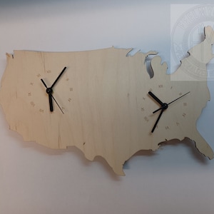 Double fuseau horaire Horloge sur mesure unique sur mesure des États-Unis, carte des États-Unis en bois