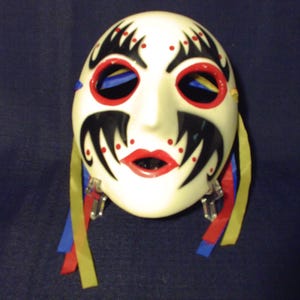 Vintage Davar Porcelain Ceramic Jester Wall Hanging Art Mask  7 Inch