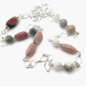 Long Pink Necklace, Long Chain Necklace, Light Pink Stone Necklace, Pink and Green Necklace, Beaded Chain, Long Silver Chain, Pink Quartz