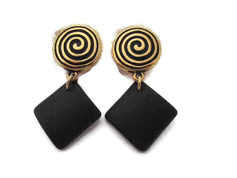 Black Beach Glass Earring Gold Clip On Gold Spiral Ear Clip Black Sea Glass Earring Black Clip On Earring Black Dangle Clip Earring