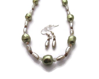 Olive Green Necklace Set, Sage Green Beaded Necklace, Czech Glass Pearl Necklace, Olive Necklace, Green Pearl Necklace, Green Dangle