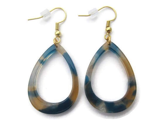 Blue tortoise deals shell earrings