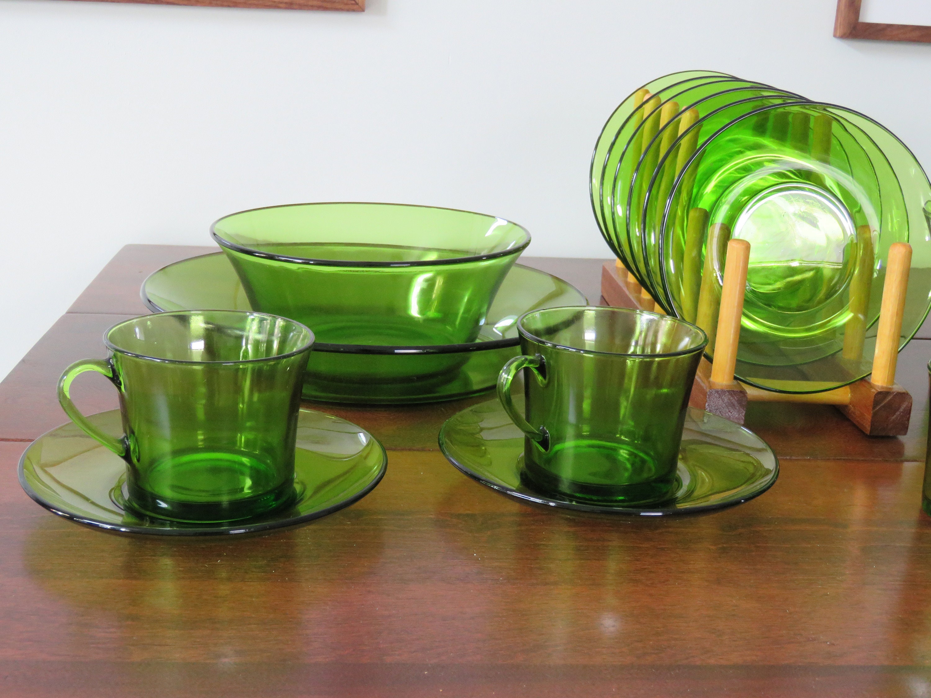 Duralex France Verres en verre vert, tasses et soucoupes, saladier, plateau  de service - Etsy France