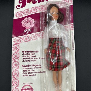 Petite Grand Toys Hi-Fashion Doll em embalagem de cartão Canadá G29812
