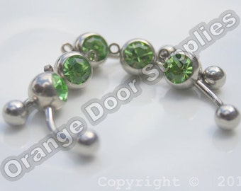 Peridot verde Añadir un encanto / colgante piedra botón botón anillos 14 calibre acero quirúrgico - 5 piezas