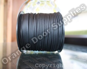 Schwarzes glattes Seitenband aus Kunstleder 20 Fuß 3 x 1,5 mm- (314)