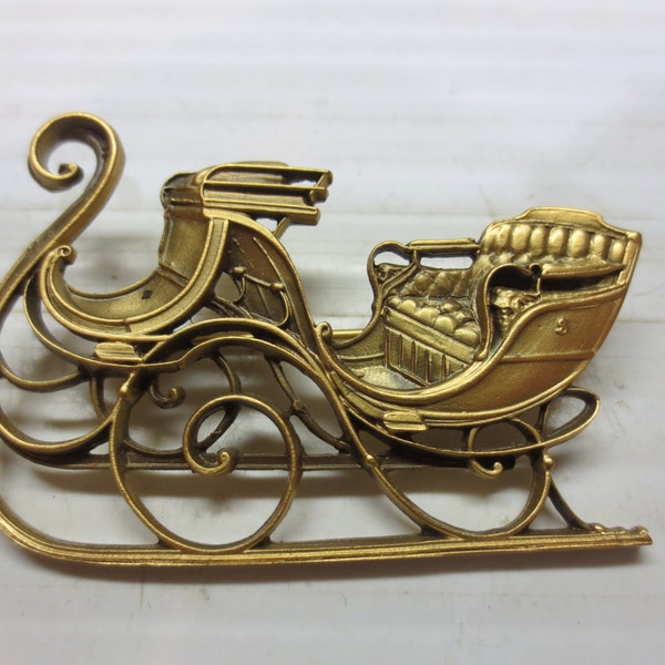 Vintage Signed Shelburne Museum Sensational Winter Sleigh Brooch