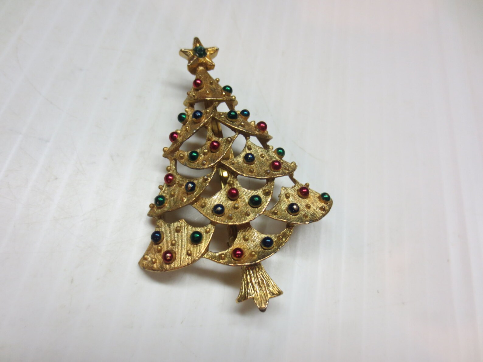Gold Christmas Tree Pin Brooch Signed By Gerry Holiday Brooch Etsy