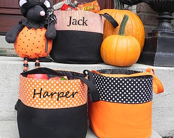 Halloween Bag, Trick or Treat Bag, Halloween Bucket, Personalized Halloween Bag, Monogam Halloween Bucket, Monogrammed Halloween Bag