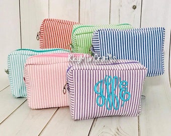 Monogrammed Cosmetic Bag, Seersucker Cosmetic Bag, Monogrammed Make Up Bag, Bridesmaid Gift, Monogram Make Up Bag, Cosmetic Pouch, Case