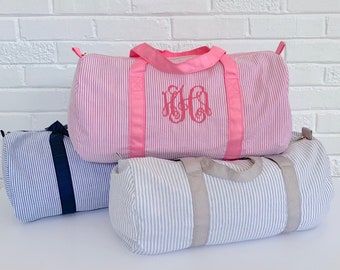 Personalized Duffle Bag, Monogram Weekender Bag, Monogram Duffle Bag, Seersucker Weekender Overnight Bag, Personalized travel bag