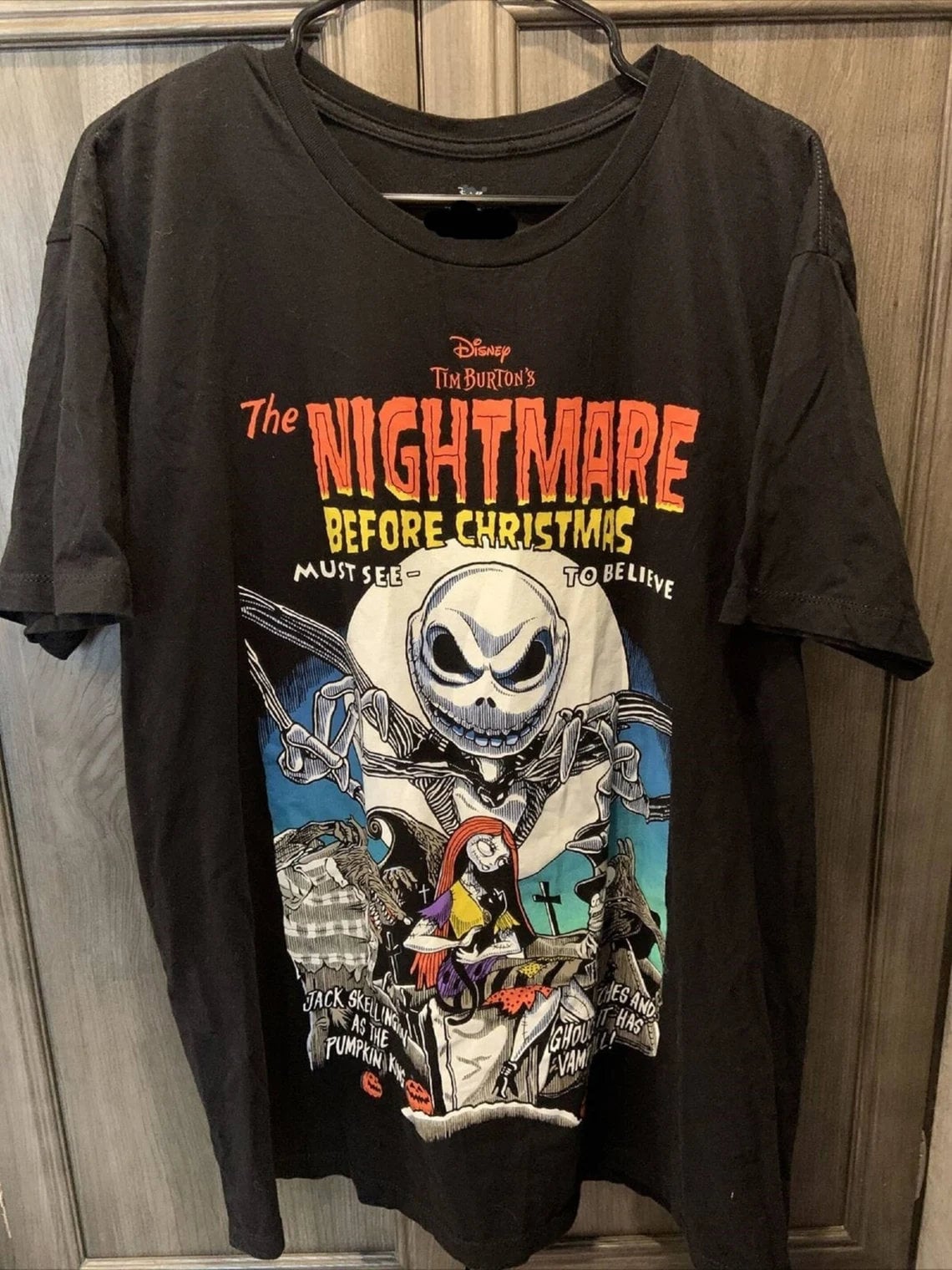 Discover The Nightmare Before Christmas THOLH Halloween Tim Burton Jack Skellington Camisetas