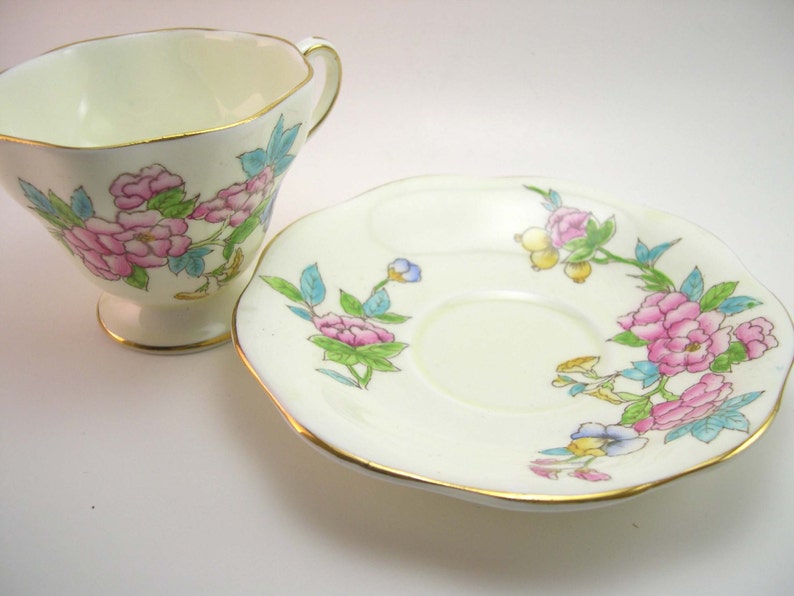 Antique Foley Tea cup and saucer set, Yellow with Bouquet of flowers, Handpainted tea cup and saucer,Fine Bone China, English tea set image 4