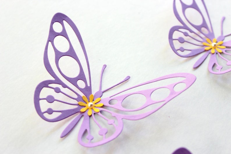 Purple butterflies, Purple paper butterfly cutouts, Purple wall art, Paper butterflies, purple birthday decorations, purple nursery decor zdjęcie 4