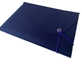 Protection en feutre élégante bleu nuit (couleur spéciale) sur mesure pour MacBook 13 / 14 pouces