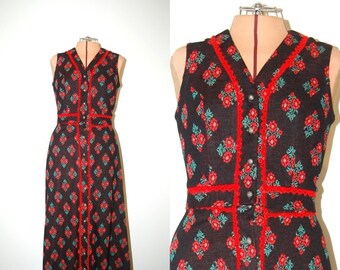 FREE SHIP Vintage 1960s Scandinavian Floral Cotton Sleeveless Button Up Shirtwaist Lace Summer Two Piece Dress Frock Retro. Size XS Small