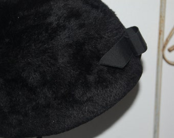 FREE SHIP Vintage 1960s Black Equestrian Pillbox  Faux Fur Russian Hat Mad Men Glamour. Made in UK United Kingdom Gwenn Pennington Milady.