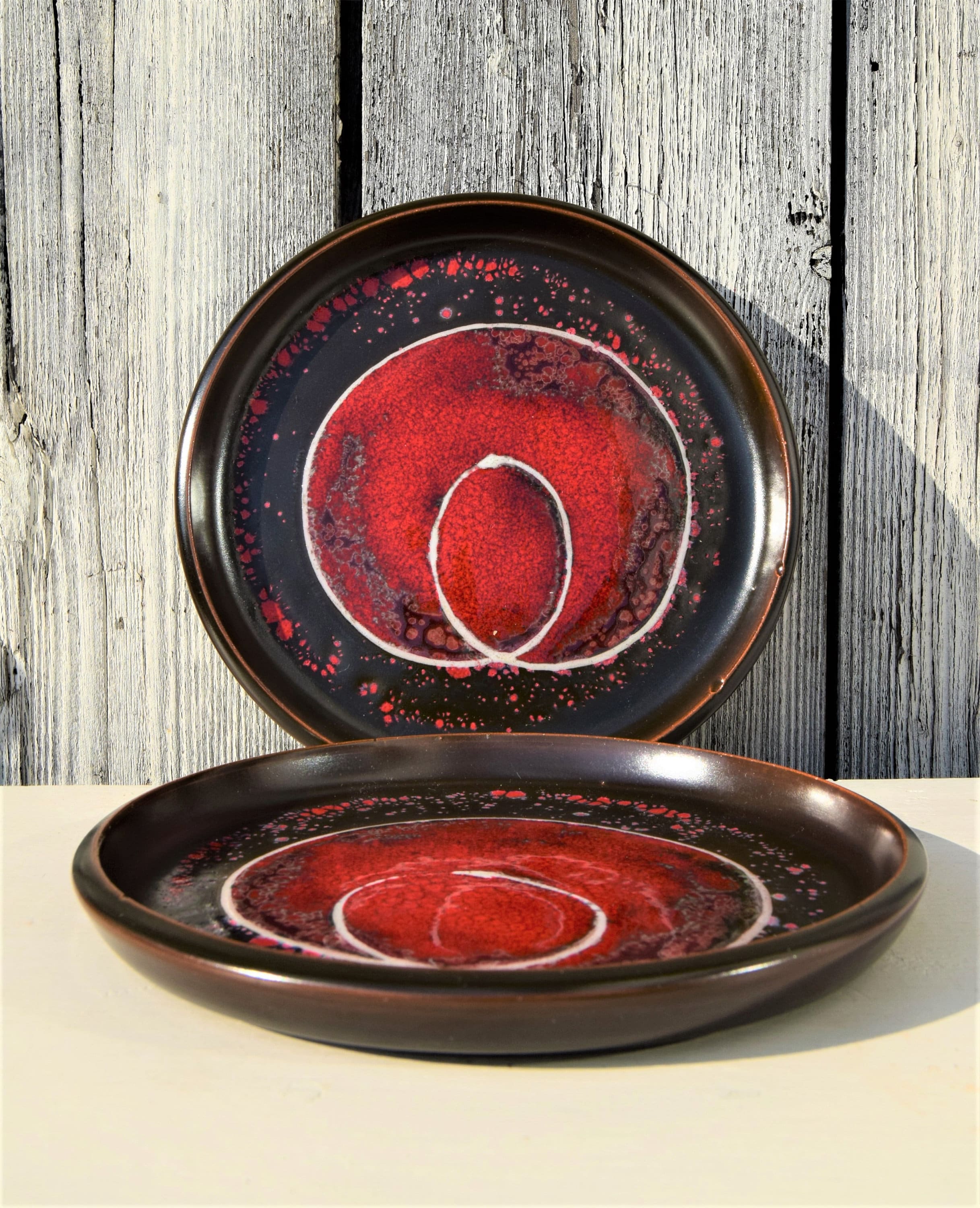 2 Nittsjö, Thomas Hellström Ceramic Plates Designed by / Modernist