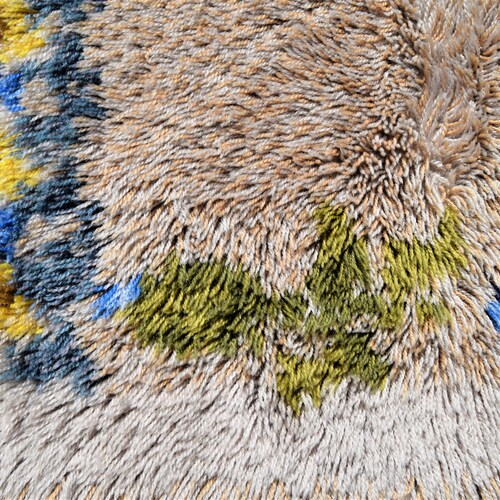 Beautiful woolen rya rug / Hand-woven wool shops carpet / Scandinavian vintage flowers rya rug / 116 x60 cm / 45.67 x 23.62 inches / 1960s