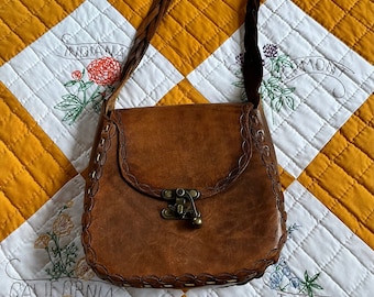 70s Etched Leather Saddle Purse