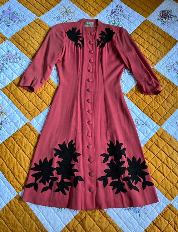 Alden, 40s - EVELYN ALDEN - Salmon Mid-Length Dress w/Felt Appliques, Extra Small