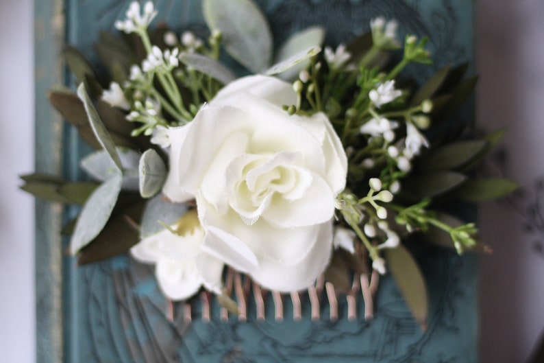 Eucalyptus peigne cheveux verdure bébé souffle peigne succulent cheveux vigne blanc fleur peigne de mariée morceau de cheveux fleur peigne floral épingle à cheveux épingle image 4