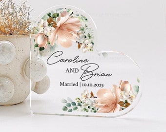 Placa de boda personalizada con forma de corazón, regalo para casados, soporte de acrílico personalizado independiente, soporte con flores de coral, recuerdo para recién casados, n.º 36