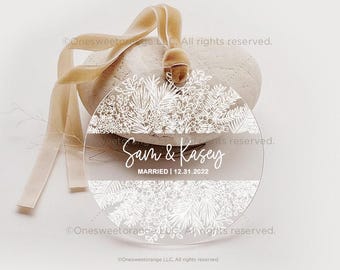 Acrylic Married Ornament Gift Newlywed Gift Mr & Mrs Christmas Ornament Personalized Mr Mrs Wedding Ornament Wedding Gift Keepsake No.267