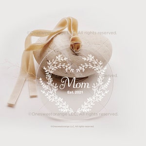 New Mom Gift Baby Shower Gift New Mom Gift Personalized Christmas Ornament Christmas Gift for Mama Christmas New Mama Gift Ornament No.152