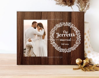 Wedding Picture Frame Personalized Wedding Gift Bridal Shower Gift Wedding Frame Gift for Couples Custom Wedding Picture Frame 01.