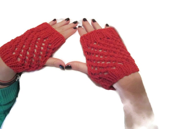 50OFF Gloves Hand Knit Elegant Cabled & Net Organic Wool Etsy