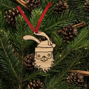 Enfeite de Natal de coelho Papai Noel gravado a laser: madeira de amieiro maciça