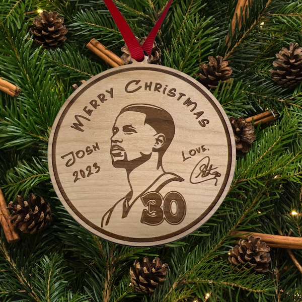 Gepersonaliseerde basketbalwaaierornament: lasergegraveerd rood elzenhout
