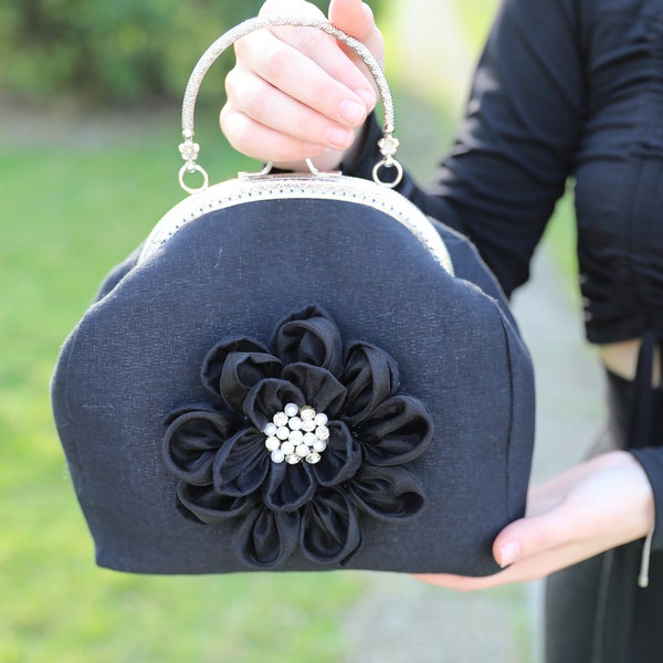 Design fleur noire, sac à main, sac à main poignet, sac à main de bal de finissants, soirée, sac à main de soirée, fait main, sac à main en chanvre, sac à main de nuit, sac à main de mariage