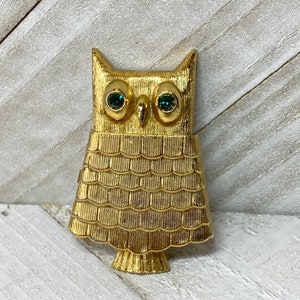 Avon Owl Brooch Perfume Holder