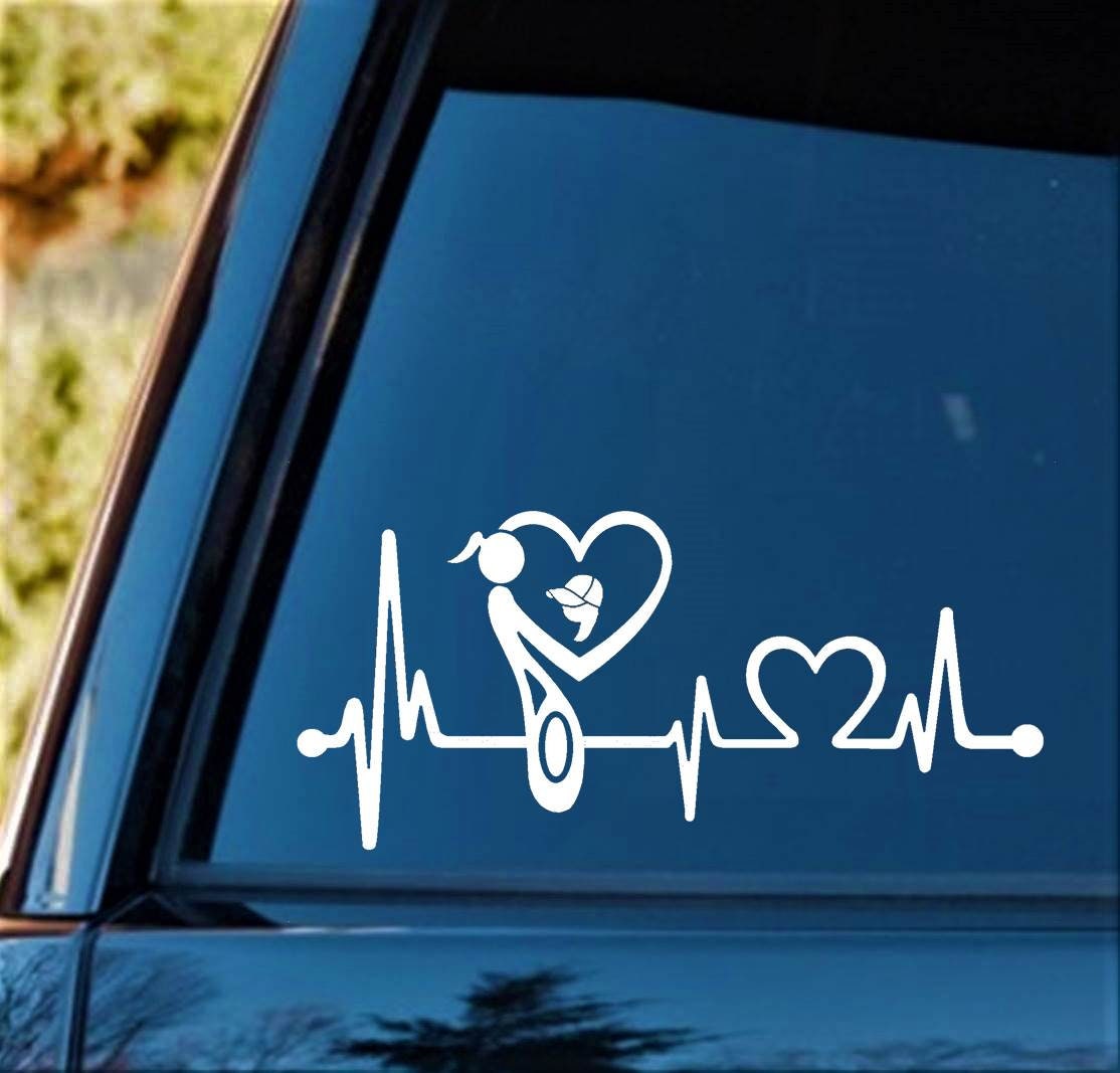 Calcomanía Para Coche De Basset Hound Con Corazón Y Latido - 8 Pulgadas, Vinilo Blanco