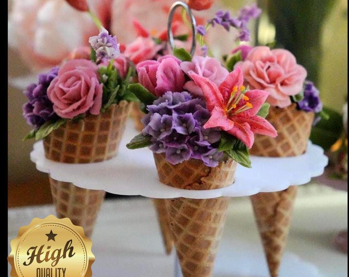 Acrylic Ice Cream Cone Stand with Handle: Party & Wedding Display