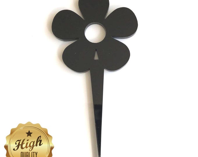 Daisy Cake Toppers: Recycled Acrylic Cupcake Decoration