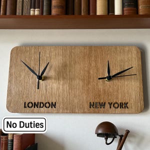 Reloj personalizado de dos zonas horarias: reloj de escritorio o de pared de chapa de madera personalizado