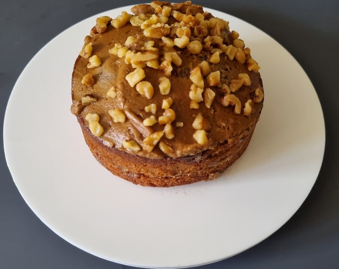 Rotating Cake Display Boards - Rotating Displays. Custom Sizes & Shapes and Colours Made