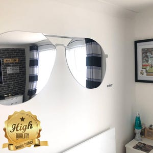 Espelhos de parede personalizados em formato de óculos de sol coloridos, vários formatos e tamanhos disponíveis, acrílico ecológico, fabricado no Reino Unido
