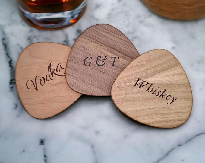 Pebble Wooden Coasters: Engraved Veneer Coaster Set