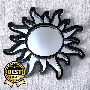 Handcrafted Shatterproof Garden Mirror: Custom Designs, Indoor/Outdoor, Eco-Friendly