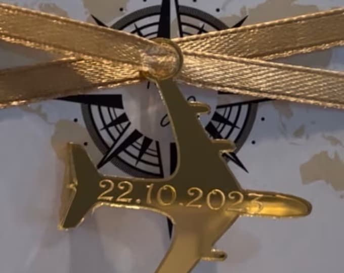 Aeroplane Shaped Invitation Charms, 4cm Gold Mirror with Hoops & Wedding Dates