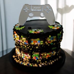 Custom Gaming Controller Cake Topper: Recycled Acrylic, Bespoke Colors