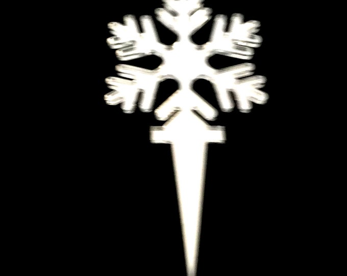 Snowflake Cake Toppers: Recycled Acrylic Cupcake Decoration