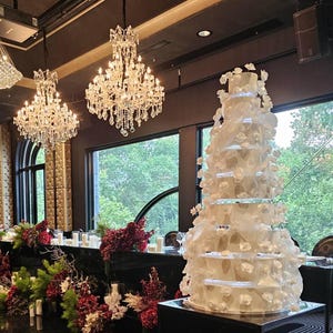 Floating Cake Stands with Lights: Clear Acrylic Separators
