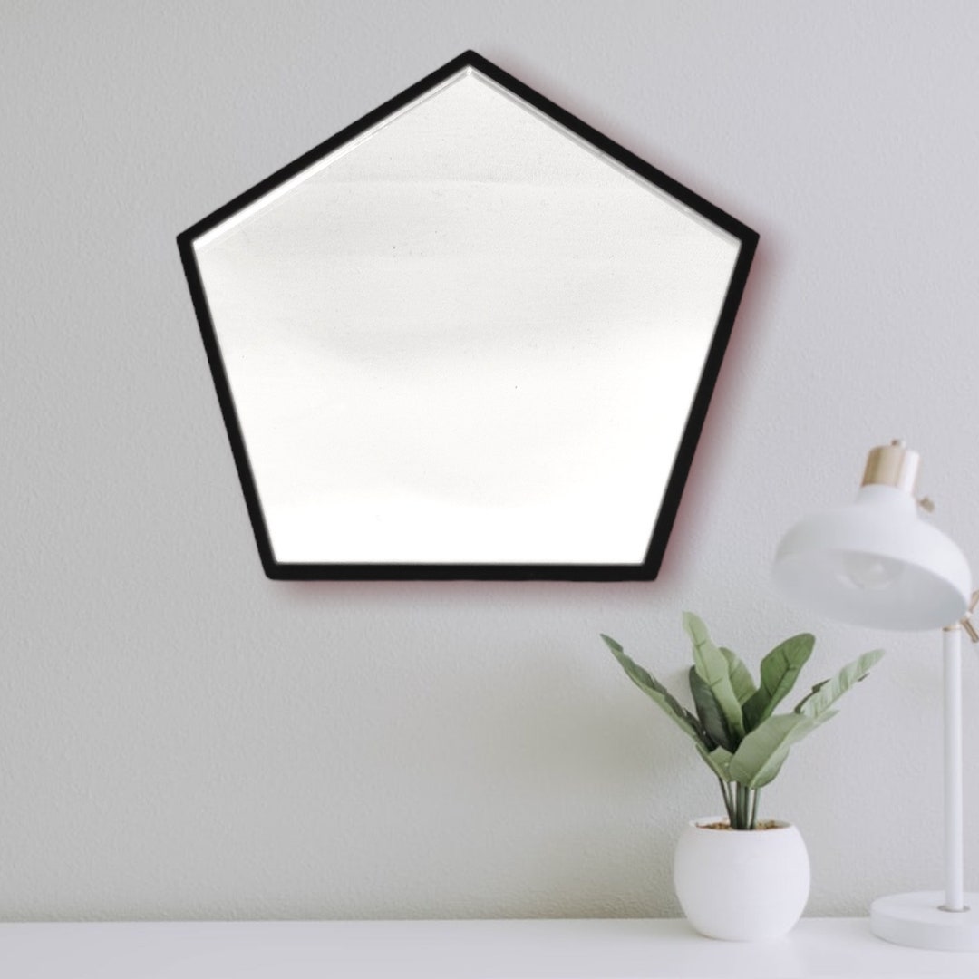 thumbnail interactive-video image 1 of 10-Pack Pentagon Shaped Craft Mirrors - 9cm Shatterproof Acrylic Mirrors For DIY Projects 1 of 3