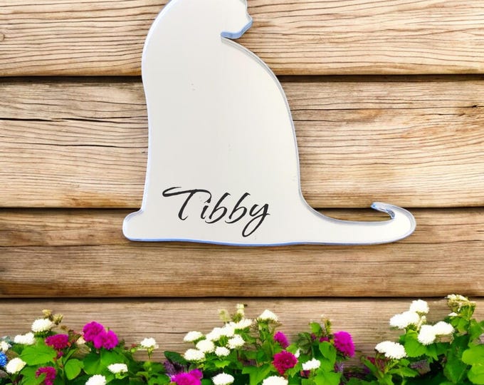 Custom Cat Breed Mirror: Personalized Acrylic Engraved Pet Portrait