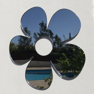 Daisy Shaped Garden Mirrors, Bespoke Shapes Made